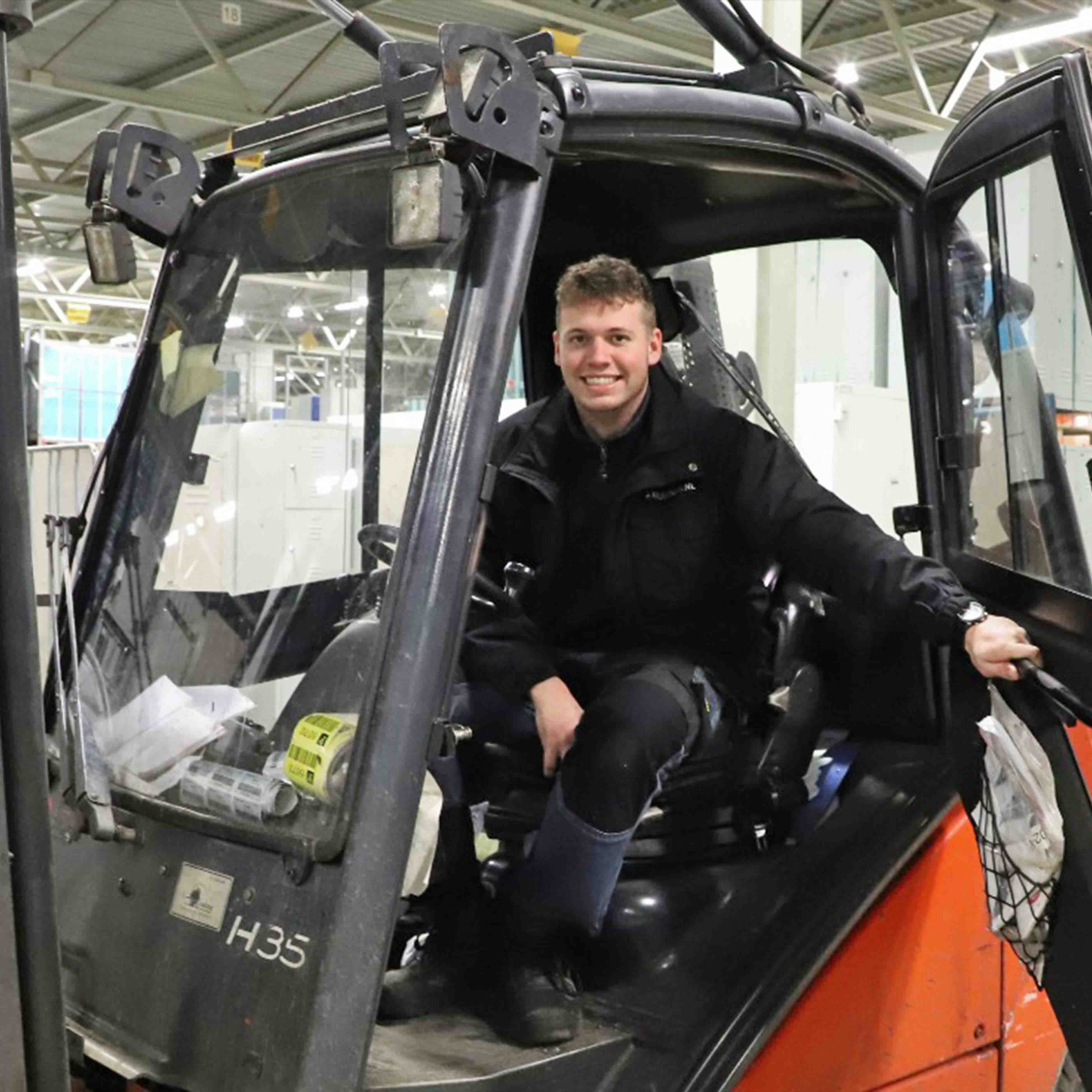 Vrolijke medewerker van Kruizinga.nl!