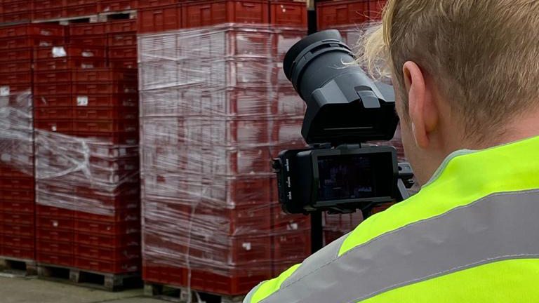 Aankomst filmcrew van Doe Maar Duurzaam
