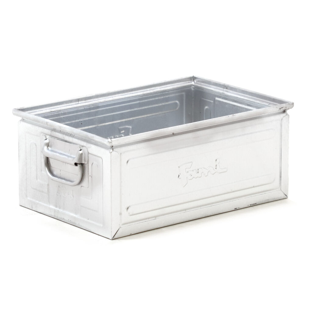 Storage bin steel all walls closed