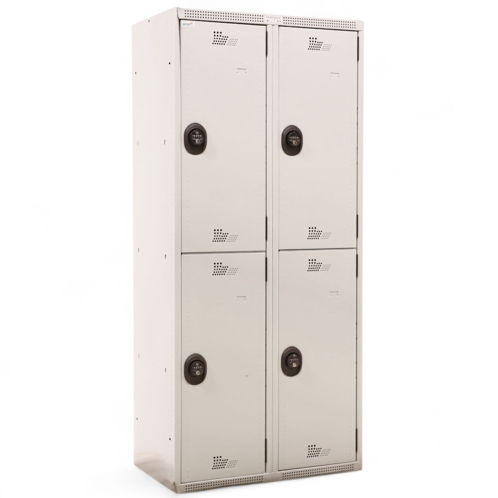 Magazijnkasten gebruikt lockerkast 4 deuren (codeslot) 