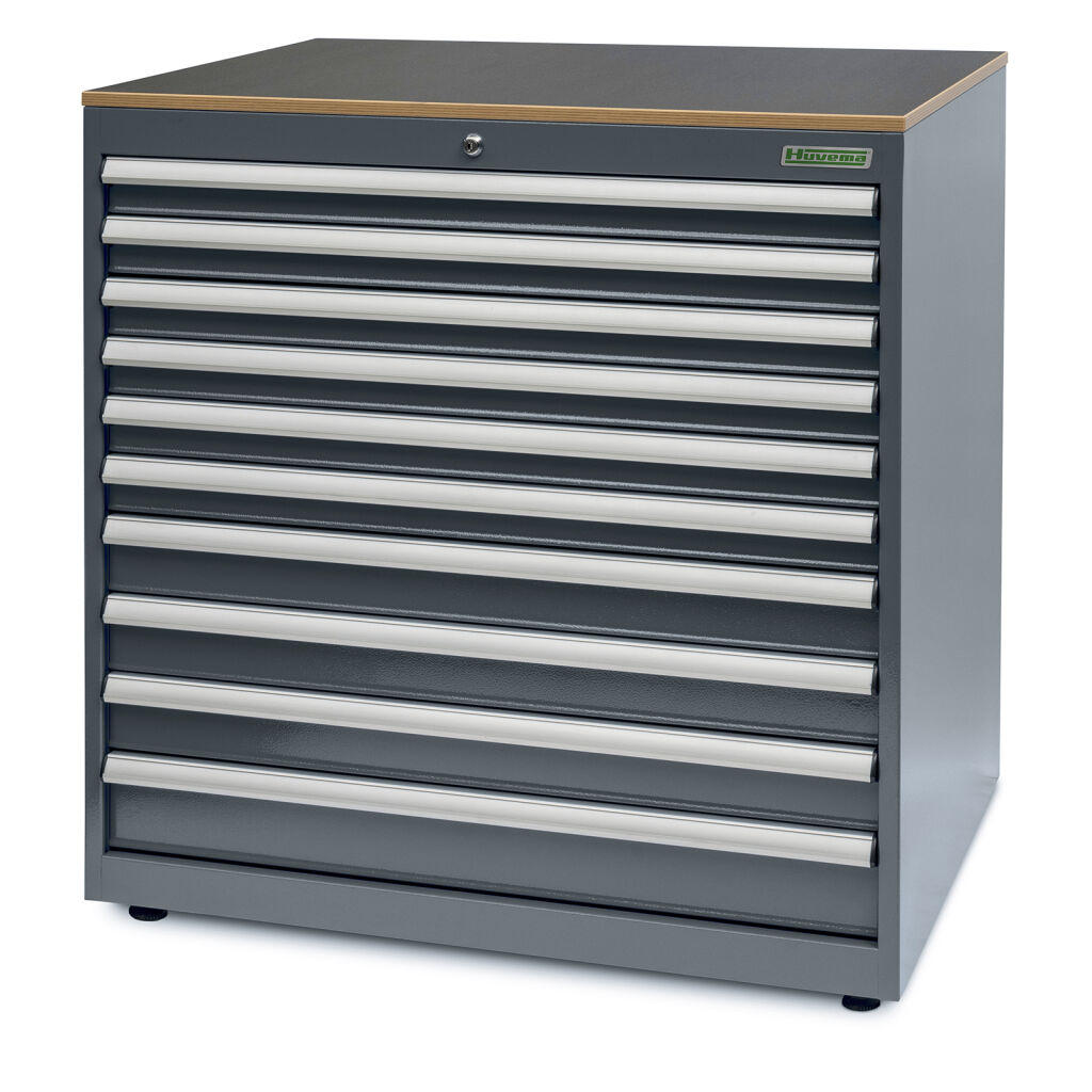 Workbenches  with 10 drawers