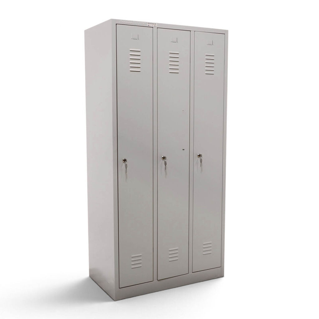 Used Locker cabinet 3 doors (cylinder lock)