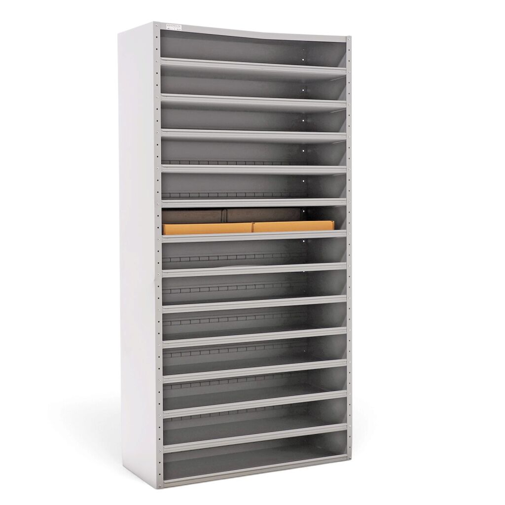 Boîtes armoire armoire avec compartiments avec 72 parois de répartitions Occasion