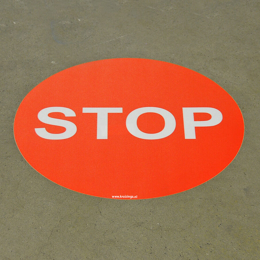 Marquage au sol et traçage marqueur d'sol stop