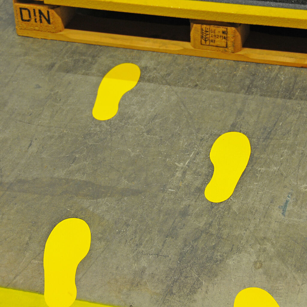 Floor marking and tape Safety and marking floor marking signal markers walkway footsteps.  L: 300, W: 100,  (mm). Article code: 51FSY-F