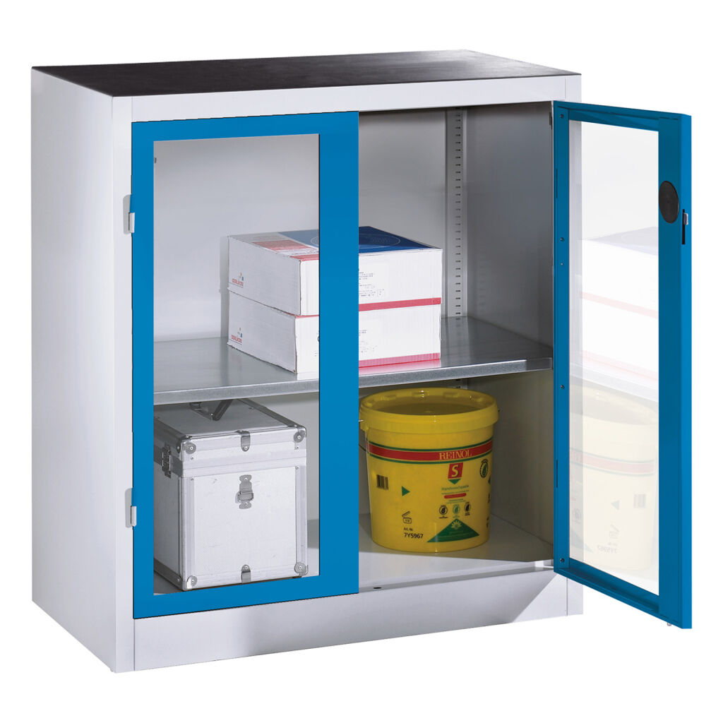 Workbenches with viewing window in 2 hinged doors and 1 floor