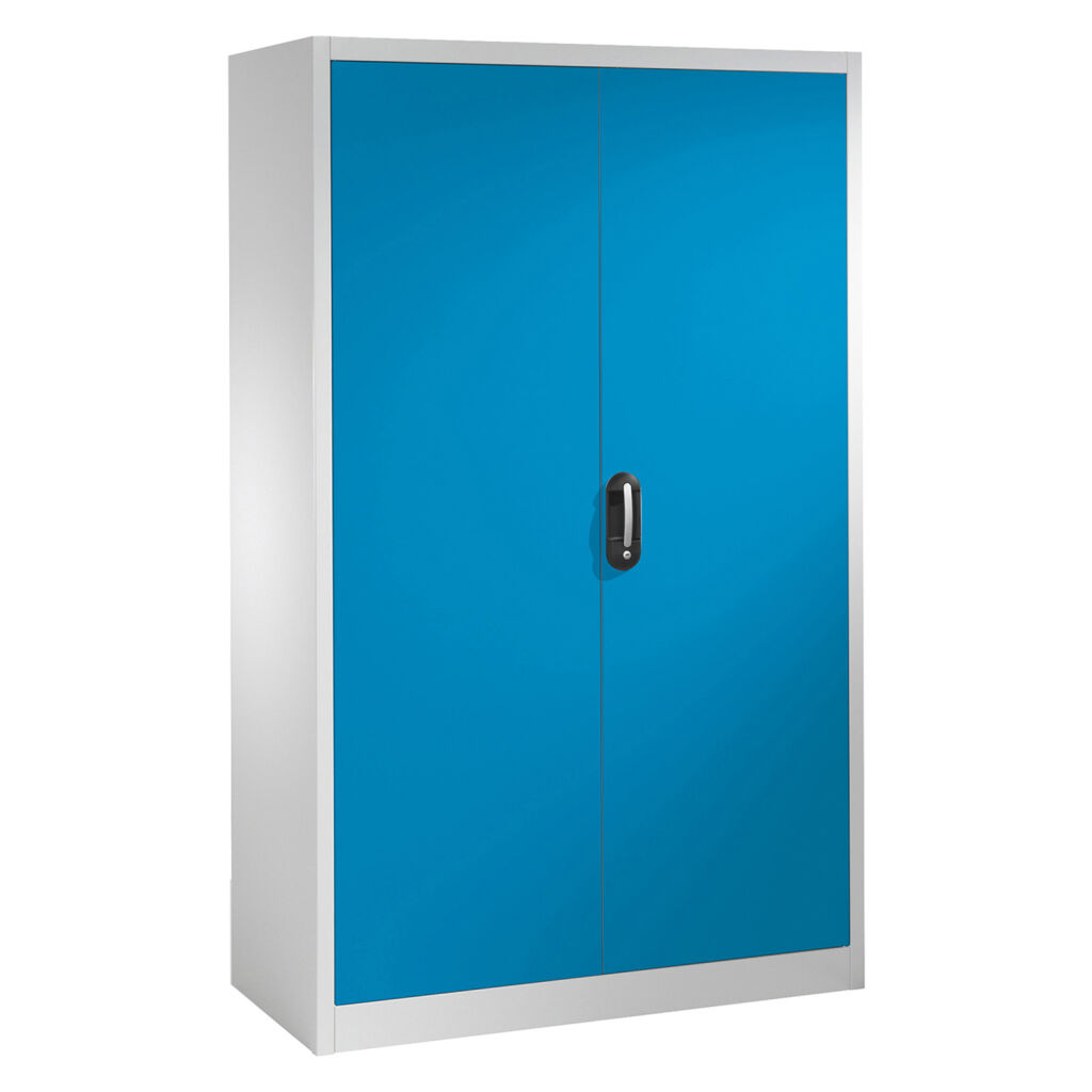 Armoire d'équipement avec 2 portes battantes et 4 étagères