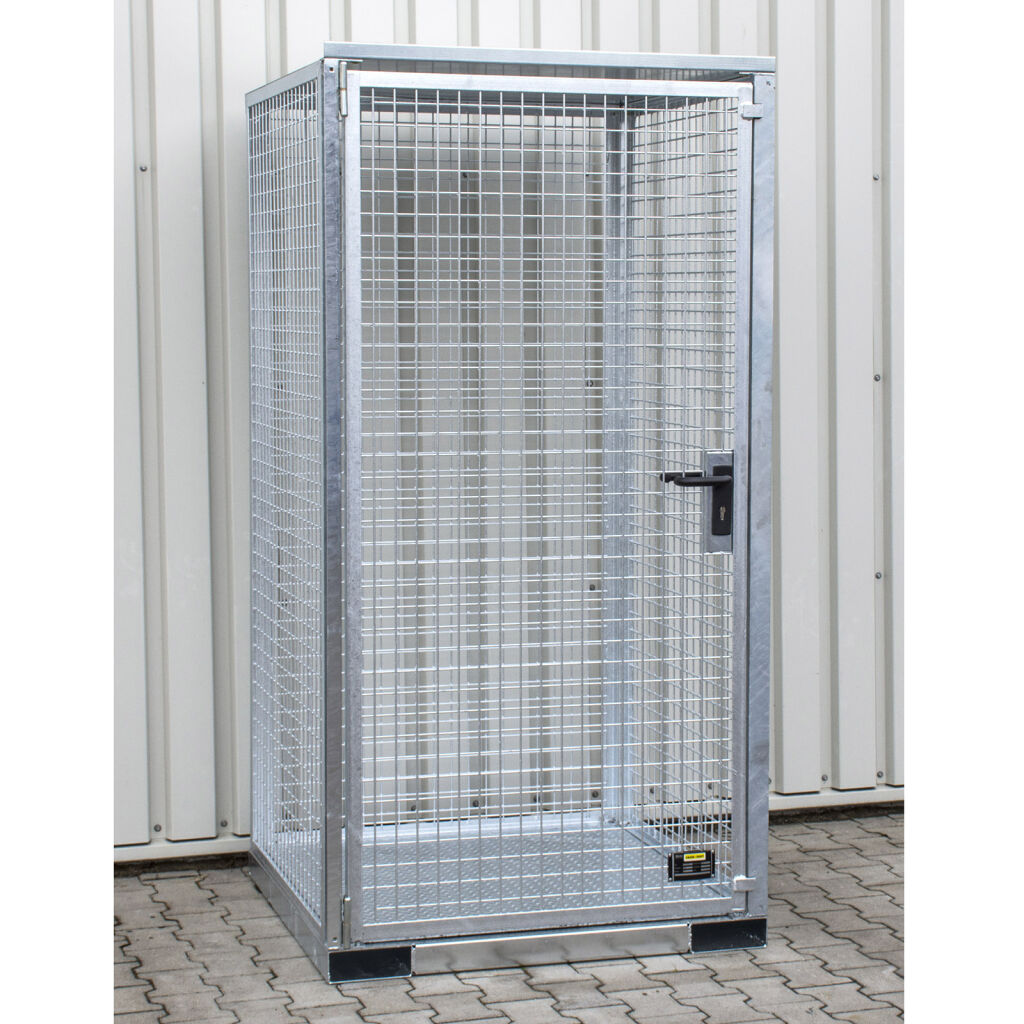 Gas cylinder storage depot with roof and fixing profiles  for 16 gas cylinders ø220 mm