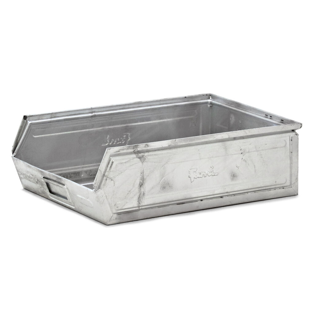 Storage bin steel grip opening