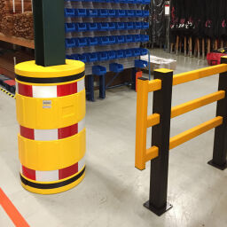 Rammschutz Sicherheit und Markierung Säulenschutz ø 620 mm, für Pfosten 160x160 mm.  B: 620, H: 1100 (mm). Artikelcode: 5030110