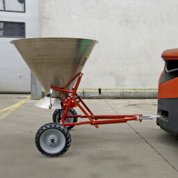 Snow clearing equipment gritting truck gritting width of 1 to 6 metres