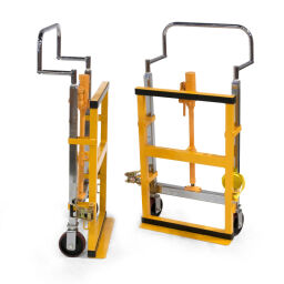 Rollers/heffers/transportrollers meubelheffers hydraulische uitvoering.  L: 680, B: 420, H: 1070 (mm). Artikelcode: 91-137TA1828