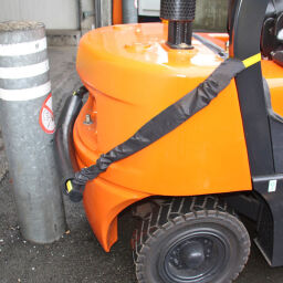 Profilé et cornière pour chariot élévateur bande d' protection en caoutchouc