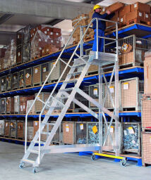 Podestleiter aluminium Prodestleiter einseitig begehbar, 8 Stufen inkl. plattform