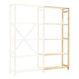 Houten stellingen aanbouwsectie