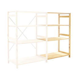 Rayonnage en bois section de construction