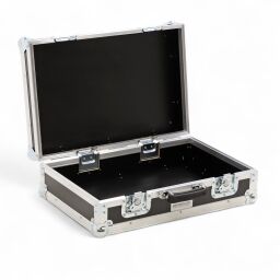 Flightcase avec fermeture rapide double