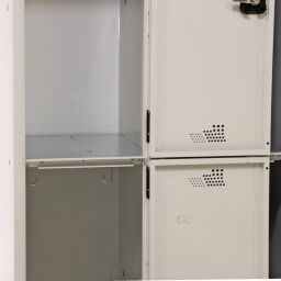 Armoire vestiaire 4 portes (cylindre) Occasion