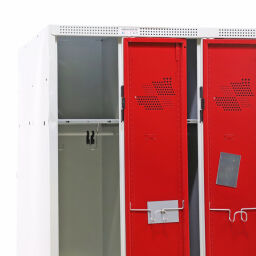 Armoire vestiaire 4 portes (cadenas) Occasion