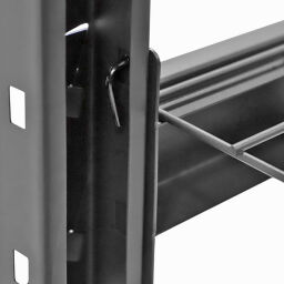 Rayonnage heavy duty 4 étagères grillagées 900 kg par étage