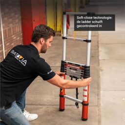 Telescopic ladder telescopic soft close