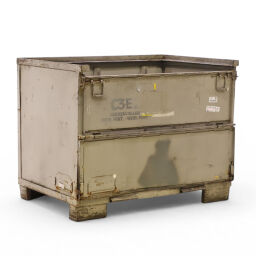 Used Stacking box steel fixed construction with cover