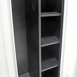 Magazijnkasten gebruikt garderobekast 2 deuren (hangsluiting)