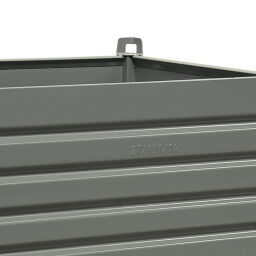 Caisse palette métallique construction compact avec quatre murs fermés