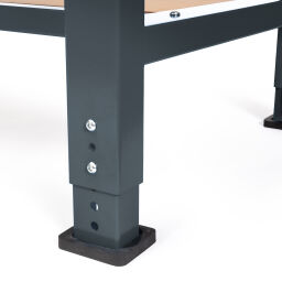 Workbenches with 1 bottom shelf