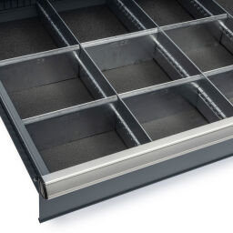 Workbenches  with 10 drawers