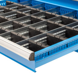 Workbenches with 14 drawers