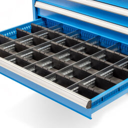 Workbenches with 14 drawers