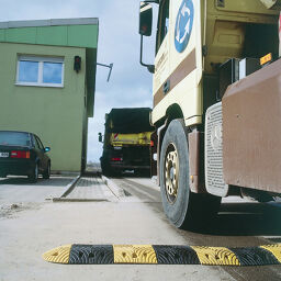 Traffic marking Safety and marking accessories speed bump end piece up to 20 km/h - yellow.  W: 175, H: 50 (mm). Article code: 42.280.12.308