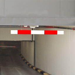 Barrières et Poteaux Sécurité et signalisation panneau de signalisation hauteur limiteur rouge/blanc - 4000 mm de large.  L: 4000, H: 150 (mm). Code d’article: 42.302.13.245