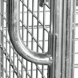 Roll conteneur de sécurité accessoires poignée