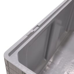 Palettenboxen alle Wände geschlossen