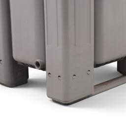 Gebrauchte Palettenboxen mit 3 Kufen