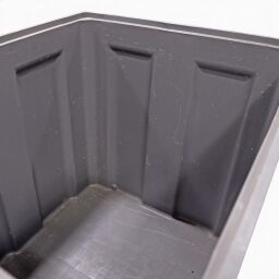 Gebrauchte Palettenboxen mit 3 Kufen