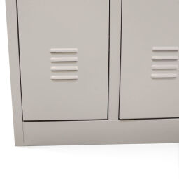 Used Locker cabinet 3 doors (cylinder lock)
