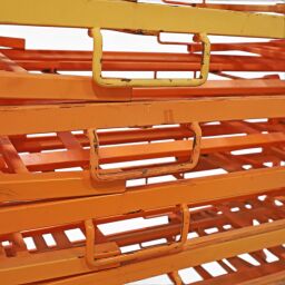 Used Tyre storage stackable and foldable vertical load