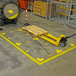 Floor marking and tape Safety and marking floor marking signal markers arrow.  L: 90, W: 90,  (mm). Article code: 51FSY-A