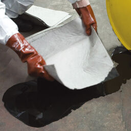 Absorptiemateriaal lekbak absorptiedoek basic 2x50 doeken geschikt voor olie en koolwaterstoffen