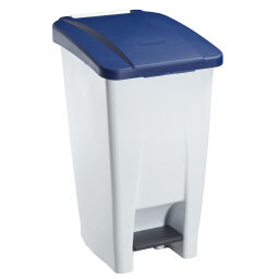 Afvalbak Afval en reiniging kunststof afvalbak met deksel op pedaalframe Inhoud (ltr):  60.  L: 490, B: 380, H: 700 (mm). Artikelcode: 8259876