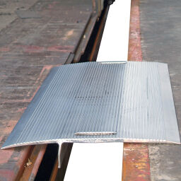 acces ramps access ramp loading dock fixed construction.  L: 550, W: 2000,  (mm). Article code: 8630601001