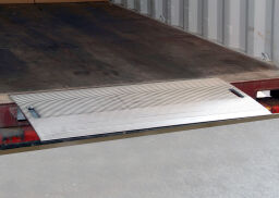 acces ramps access ramp loading dock fixed construction.  L: 550, W: 2000,  (mm). Article code: 8630601001