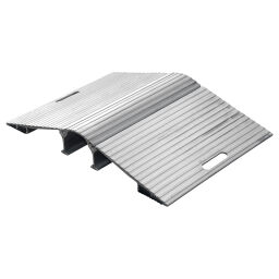 Acces ramps treshold plate suitable for cables up to 110 mm