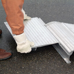 Acces ramps treshold plate suitable for cables up to 110 mm