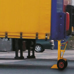Container Loading Ramp loading support adjustable in height.  L: 550, W: 760, H: 1020 (mm). Article code: 50DVS1