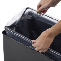 Afvalbak Afval en reiniging metalen afvalbak sorteerinstallatie Inhoud (ltr):  60.  L: 420, B: 270, H: 590 (mm). Artikelcode: 8256176