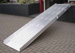 acces ramps access ramp straight fixed construction Custom built.  L: 1500, W: 815,  (mm). Article code: 8608100800